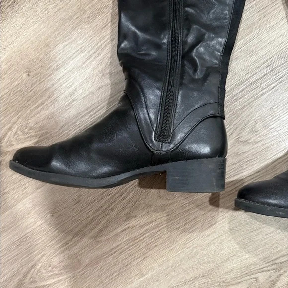 Target women’s Black leather Boots - Picture 2 of 5